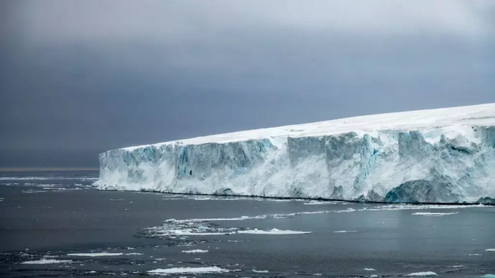 Мыс Флигели на острове Рудольфа архипелага Земля Франца-Иосифа. Фото из дзен-канала Gelio | Слава Степанов