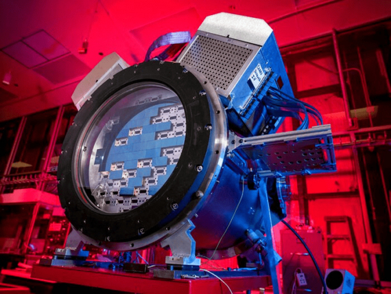  Dark Energy Survey Camera (DECam)