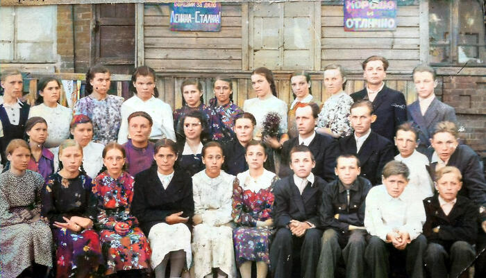  -... 40-,....3    -  - 