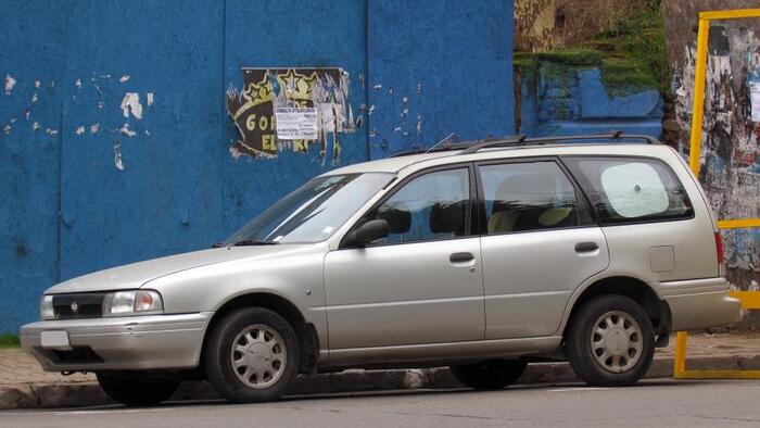 Nissan AD 1.6 LX 1997