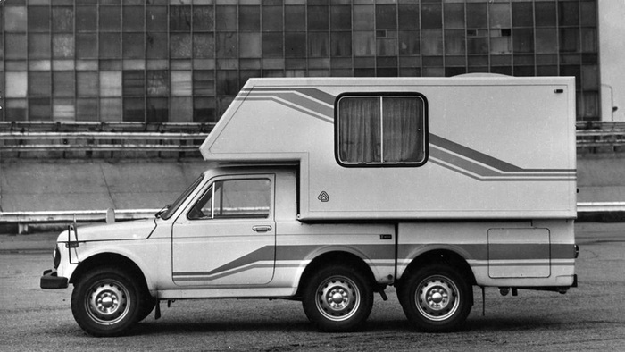 Niva AUVIGA      , 1989 . ,          .