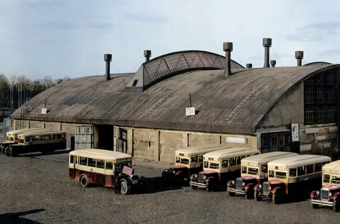 Жизнь Советского Ленинграда в 1930-е годы. 20 раскрашенных фотографий. Часть II Ленинградская область, Ленинград, Фотография, СССР, 1930-е, Историческое фото, История города, Старое фото, Колоризация, Длиннопост