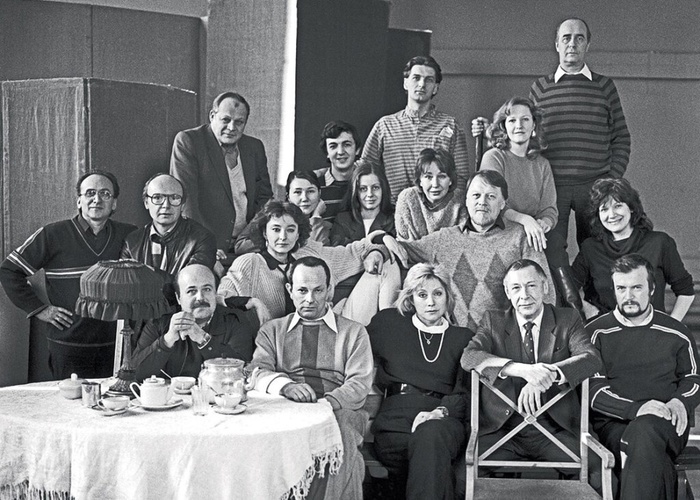  1987   