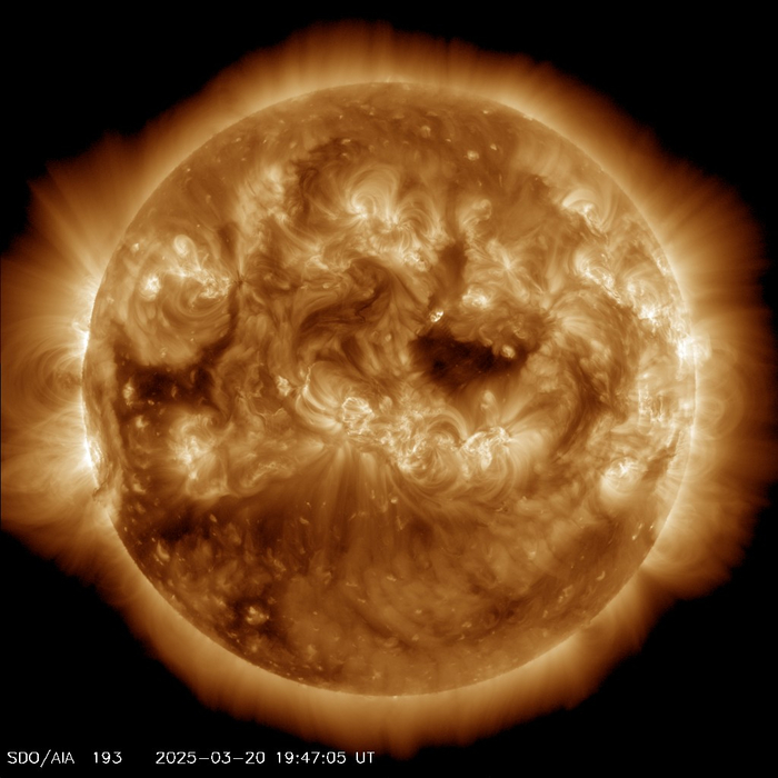 Солнце 20.03.2025 / SDO/AIA