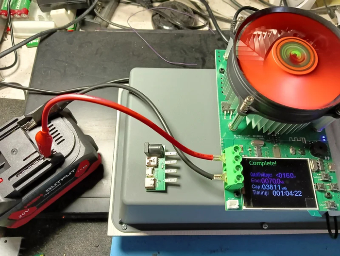 Проверка аккумулятора от инструмента