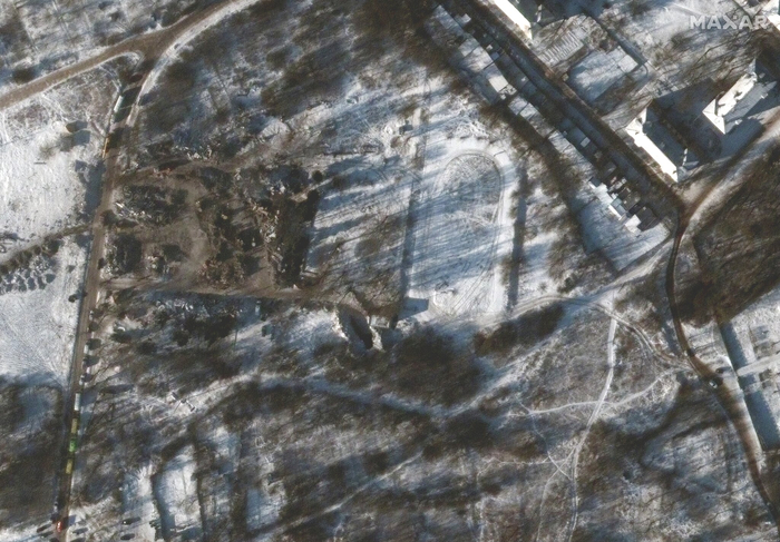 Место после удара, нанесенного при содействии американской разведки.Максар Технолоджи