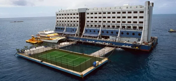 Как первый в мире плавучий отель оказался никому не нужным Длиннопост, Отель, Fail, Австралия, Казино, Плавучий дом, Северная Корея