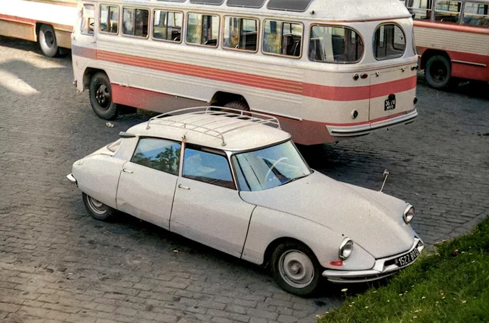 Интересные и местами забавные снимки на автомобильную тематику. 20 раскрашенных фотографий из ХХ века, часть V Старое фото, Ретроавтомобиль, История автомобилей, 20 век, Авто, Отечественный автопром, Фотография, Колоризация, Длиннопост