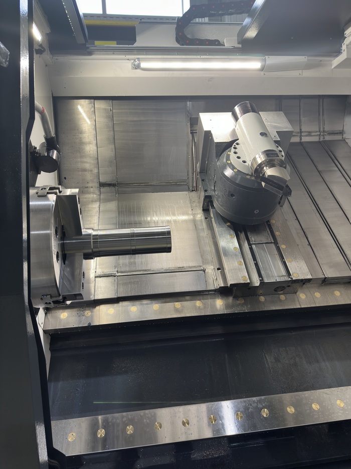 Станок после точения тестовой детали в соответствии с ГОСТ на проверку геометрической точности станков