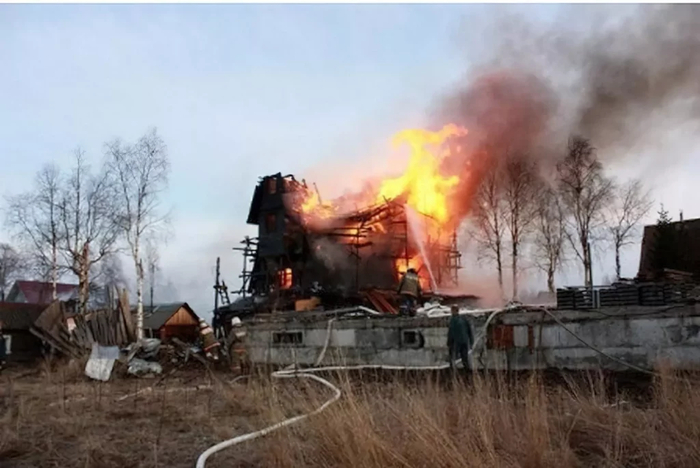 Горящий дом Сутягина