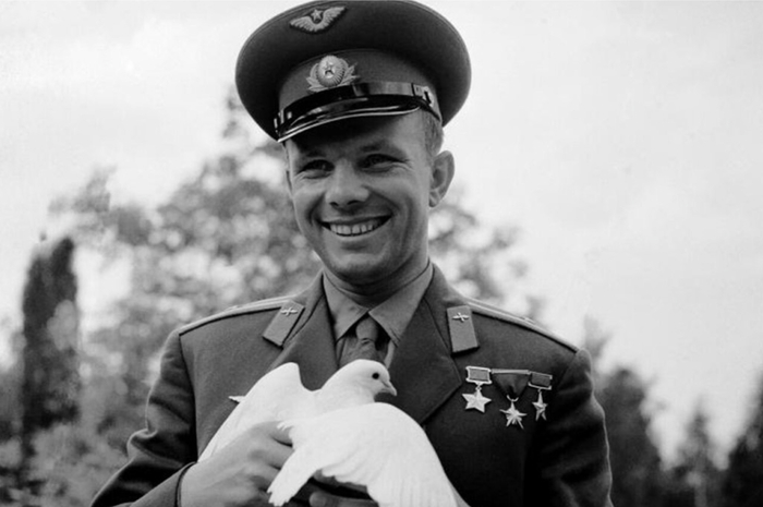 Эта фотография Юрия Гагарина была опубликована в журнале "Советское фото" 7 июля 1961 года