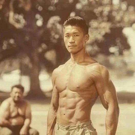 ��������: <!--noindex--><a href="https://pikabu.ru/story/istoriya_odnogo_kitaytsa_12602628?u=https%3A%2F%2Ft.me%2FVsestoronneeRazvitieSeby%2F52&t=https%3A%2F%2Ft.me%2FVsestoronneeRazvitieSeby%2F52&h=bdc6418309c555a99256bc4a000f920586e4ffbb" title="https://t.me/VsestoronneeRazvitieSeby/52" target="_blank" rel="nofollow noopener">https://t.me/VsestoronneeRazvitieSeby/52</a><!--/noindex-->