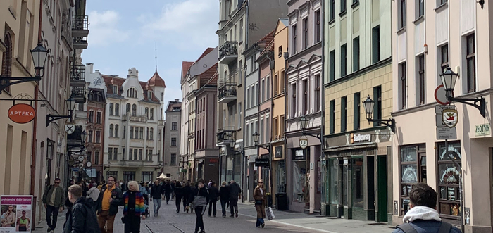 Улица королевы Ядвиги (жена Ягейло, который на Грюнвальде поучаствовал).