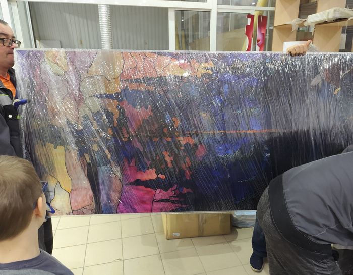 Забираю из печати первую стекляшку. Волновался как будто сам делал)