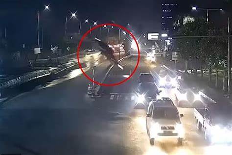 Скриншот из видео