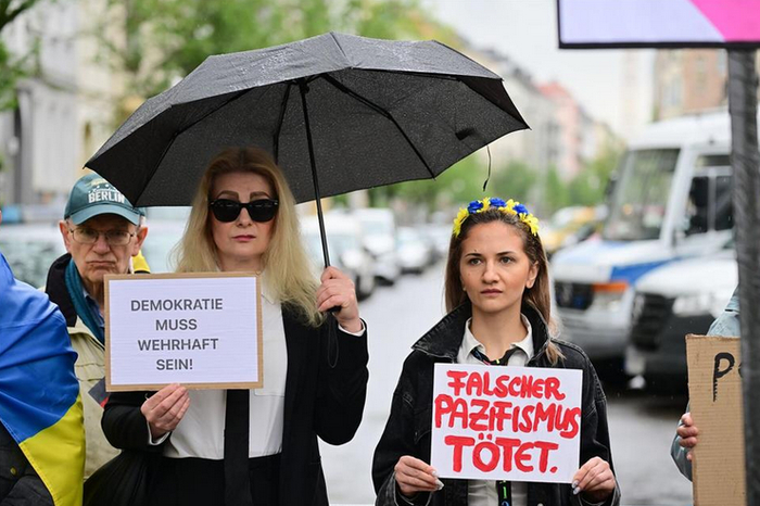 Германия: Пасхальный марш в Берлине с сотнями участников Политика, Германия, Россия, Украина, США, Палестина, Газа, Сектор Газа (территория), Израиль, Спецоперация, Милитаризм, Берлин, Длиннопост