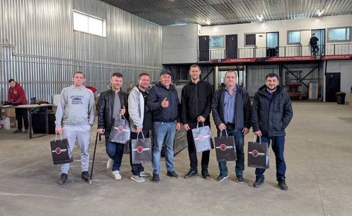 "Рады видеть защитников Отечества": BestMangal приглашает на работу бойцов СВО