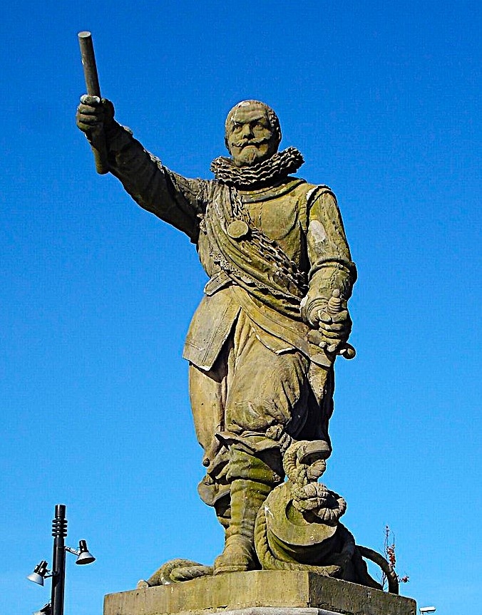 Памятник Хейну в Роттердаме.