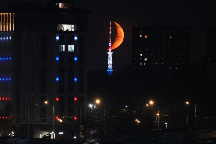 "Такая разная Луна"... 2 мая