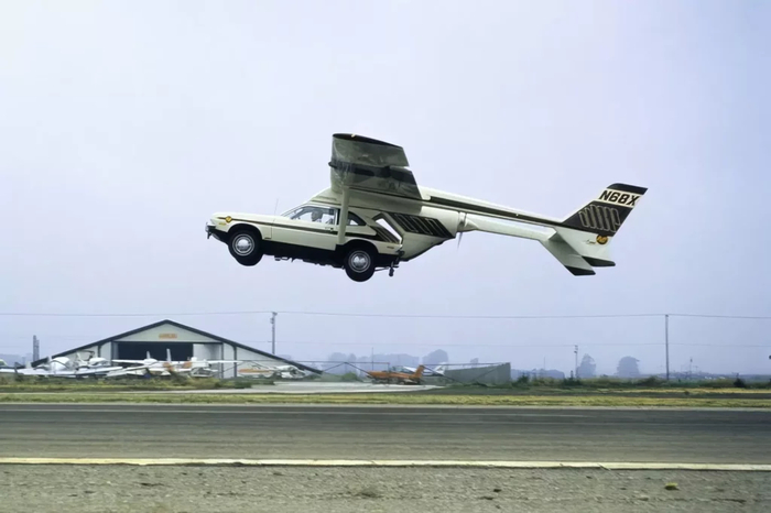 Летающий автомобиль инженера Смолински