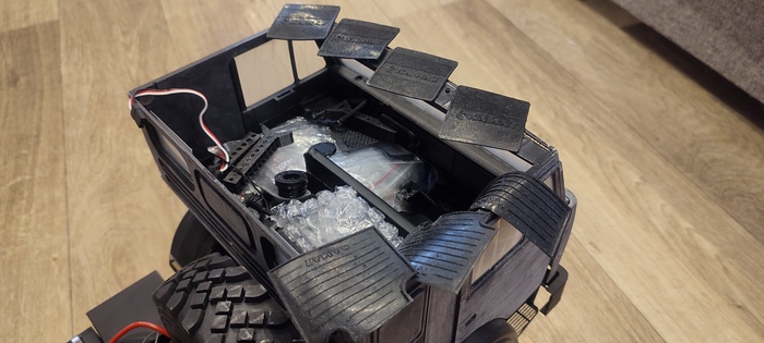 Научился делать коврики и брызговики, буду повышать качество уже на днях