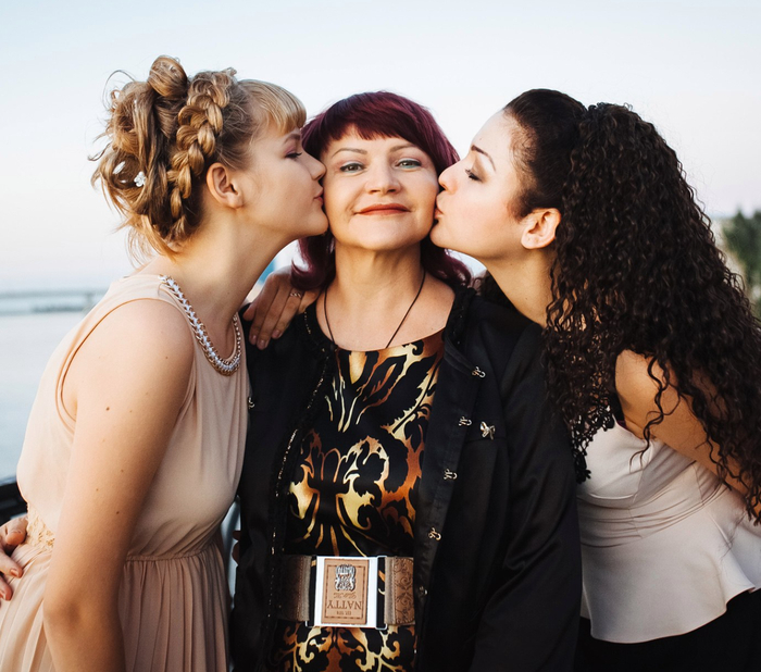 Галина с дочерьми