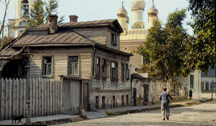 Оператор: Юрий Желябужский