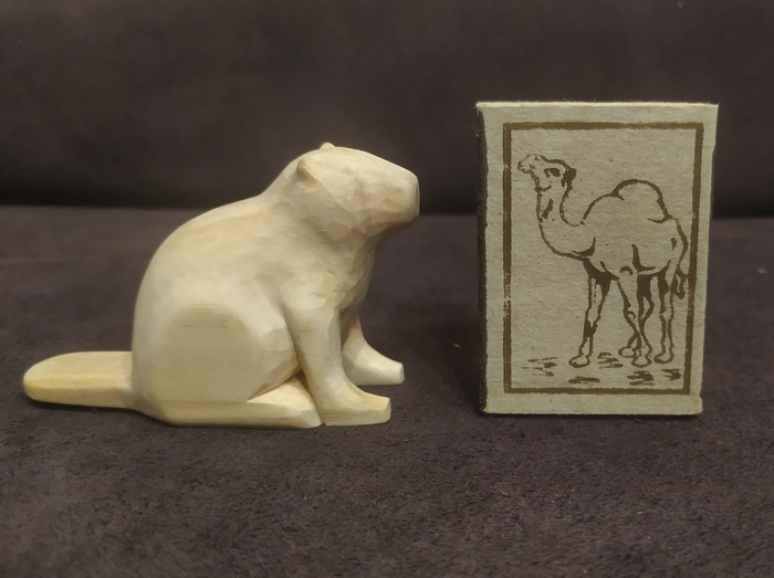 Классический спичечный коробок для масштаба