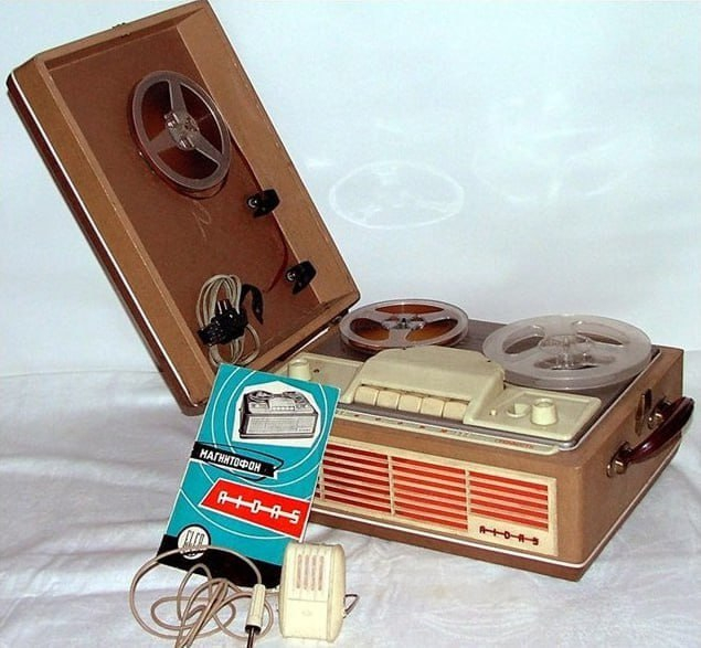 Магнитофон "Айдас" был одним из символов технического прогресса в 60-е годы