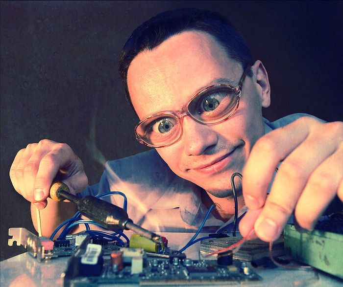 Умельцы-энтузиасты, знающие толк в схемах, транзисторах и диодах