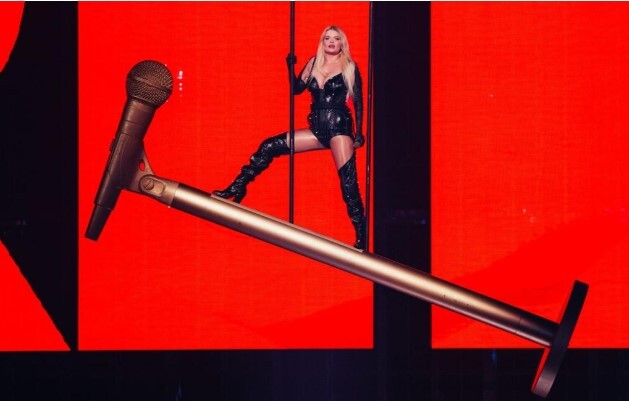 Финляндия. С какими-то эротическими символами.