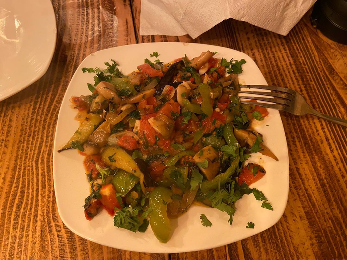 Аджапсандали- 8 лари, чуть меньше 300р