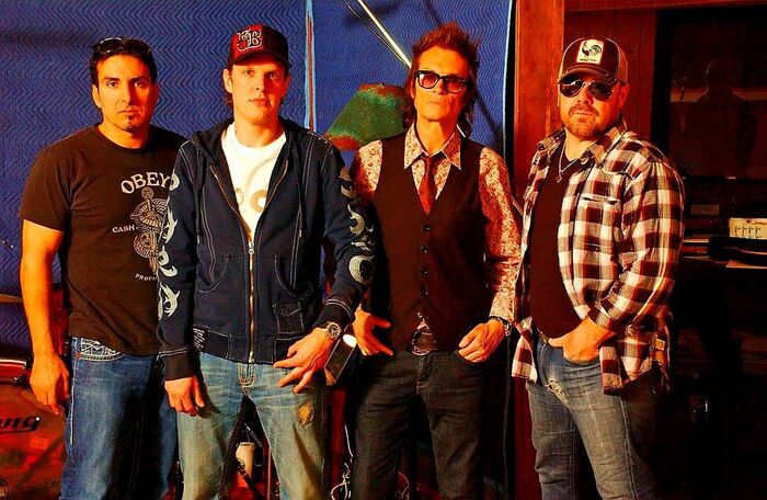BLACK COUNTRY COMMUNION    ,        , -, -, , YouTube, 