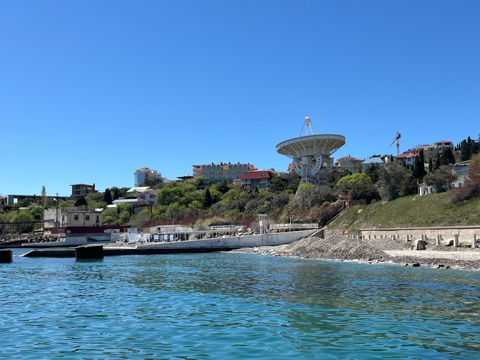 Радиотелескоп. Как выяснится, астрофизической аппаратуры в Крыму достаточно.