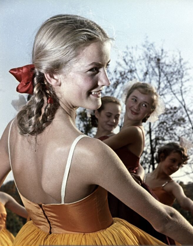   ,   , 1963 . : .  ,  , , ,   ,   , , ,   , , 60-, , , Telegram ()