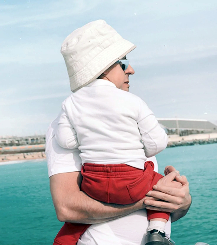 ����������