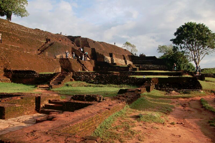Всё, что осталось от величественного дворца