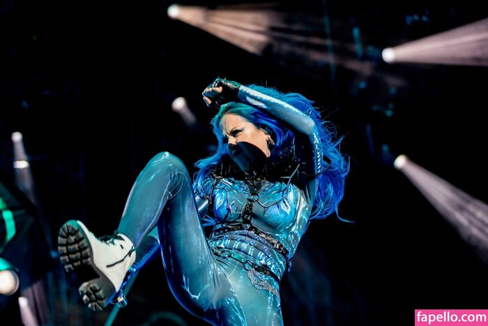 DRAGONFORCE  ALISSA WHITE-GLUZ (ARCH ENEMY)       Dragonforce 2024  "Warp Speed Warriors" Metal, Heavy Metal, Speed Metal, Alissa White-Gluz, Dragonforce, , YouTube, 