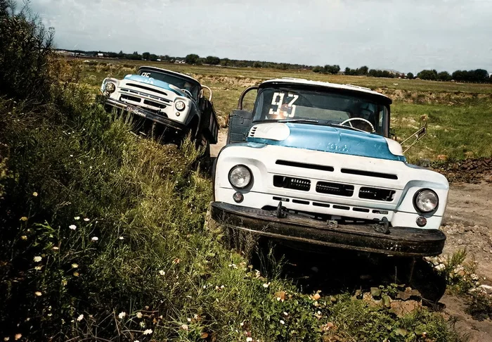 Интересные и местами забавные снимки на автомобильную тематику. 20 раскрашенных фотографий из ХХ века, часть VI История автомобилей, Электромобиль, Ретроавтомобиль, Авто, Автомобилисты, Машина, Фотография, Старое фото, Колоризация, Длиннопост