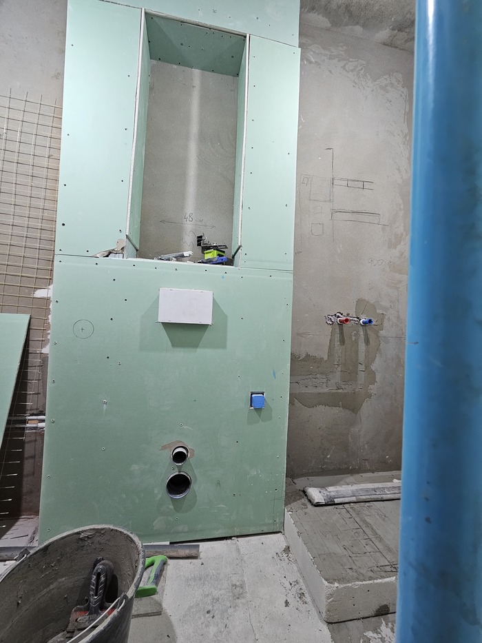 плоскости не в уровень, видно просто на глаз.