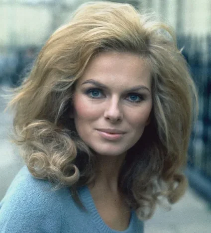 12 редких исторических фотографий известных людей прошлого, дополненных интересными фактами, на которые непременно нужно взглянуть Познавательно, Факты, Страны, Фотография, Женщины, Мужчины, Знаменитости, Прошлое, География, Вокруг света, США, Европа, 20 век, Длиннопост