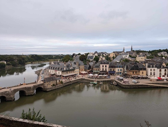   - <!--noindex--><a href="https://pikabu.ru/story/nevidimyie_morekhodyi_kak_gaplogruppa_r1az280_perepisala_istoriyu_slavyanskoy_atlantidyi_12841407?u=https%3A%2F%2Fwww.tripadvisor.ru%2FAttraction_Review-g651703-d3666918-Reviews-Port_De_St_Goustan-Auray_Morbihan_Brittany.html&t=https%3A%2F%2Fwww.tripadvisor.ru%2FAttraction_Review-g651703-d366691...&h=c908ff9660b87fc00cb51ff6e2bc6946c65abb37" title="https://www.tripadvisor.ru/Attraction_Review-g651703-d3666918-Reviews-Port_De_St_Goustan-Auray_Morbi..." target="_blank" rel="nofollow noopener">https://www.tripadvisor.ru/Attraction_Review-g651703-d366691...</a><!--/noindex-->