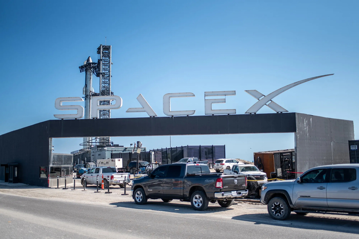 Starship  SpaceX    .   SpaceX,  , , , ,  