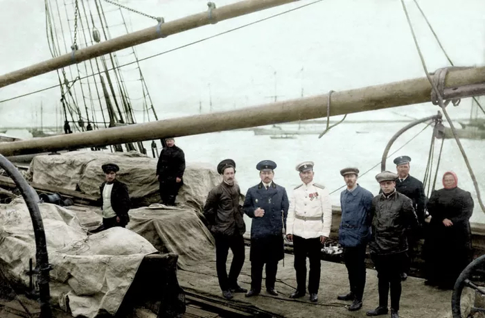 Экспедиция Георгия Седова перед отплытием. Архангельск. 1912 год