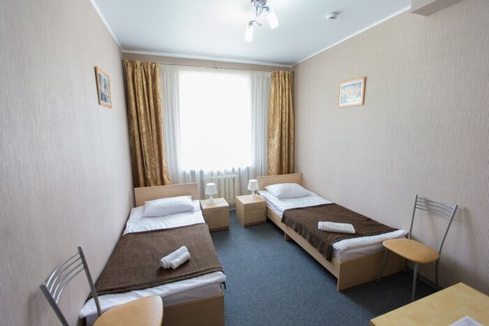 -10      -   , , , , 