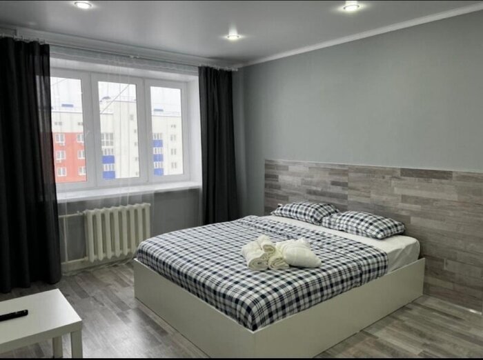 -10      -   , , , , 