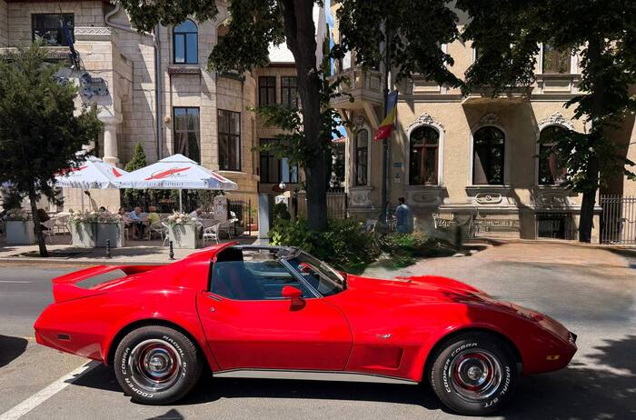 Chevrolet Corvette 3-го поколения