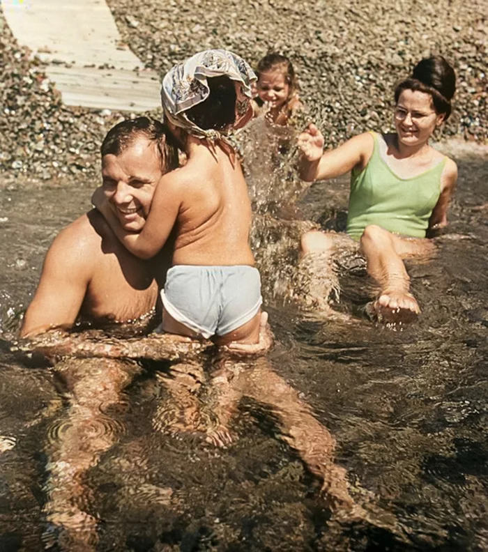 Фотоподборка известных личностей ХХ века, как СССР так и Мира. 20 раскрашенных фотографий. Часть 13 20 век, Историческое фото, Старое фото, Фотография, Знаменитости, Колоризация, Длиннопост