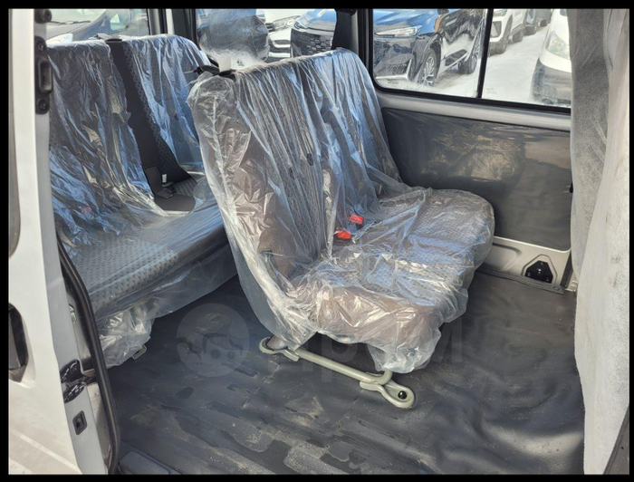 Более менее ( без вникания в технические подробности и прочее) цены начинаются от 2.4 млн, за неизвестный и такой неизведанный китайский автопром.