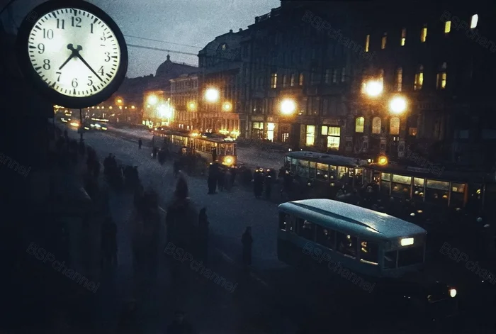 Жизнь Советского Ленинграда в 1930-е годы. 20 раскрашенных фотографий. Часть 3 История города, Краеведение, Историческое фото, 20 век, Ленинград, Санкт-Петербург, 1930-е, Фотография, Колоризация, Длиннопост